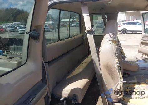 1999 Ford F250 from USA, damaged, VIN 1FTNX20F3XEC0592